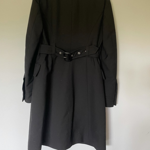 BURBERRY SINGLE BREASTED WOOL FITTED BLACK COAT - Picture 8 of 11